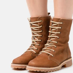 Alba Whisky Lace Boot