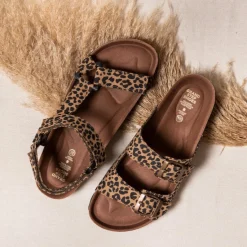 Leo Sandal Animal