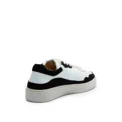 Level Black White Apple Sneaker