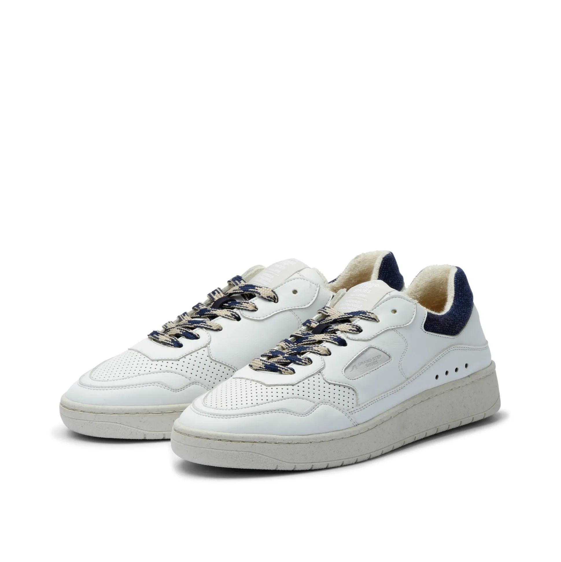 Level Marino Apple Sneaker