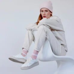 Level Off White Apple Sneaker